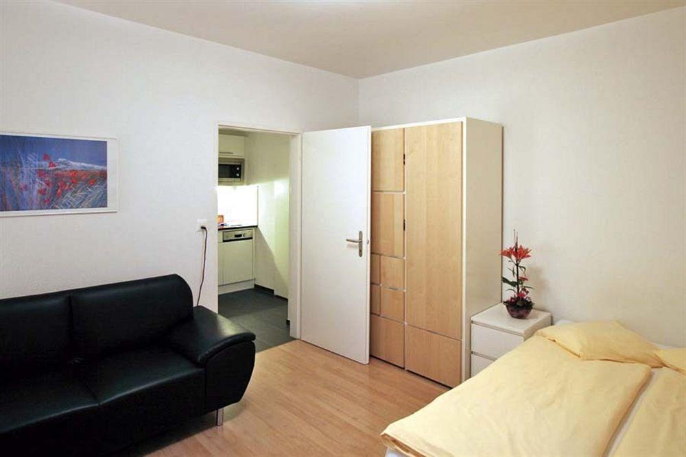 Swiss Star Zurich Sihlfeld - Self Check-In Apartment Luaran gambar