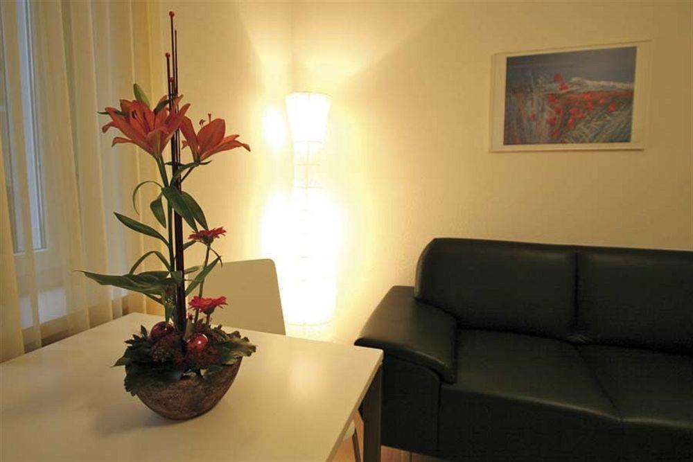 Swiss Star Zurich Sihlfeld - Self Check-In Apartment Luaran gambar