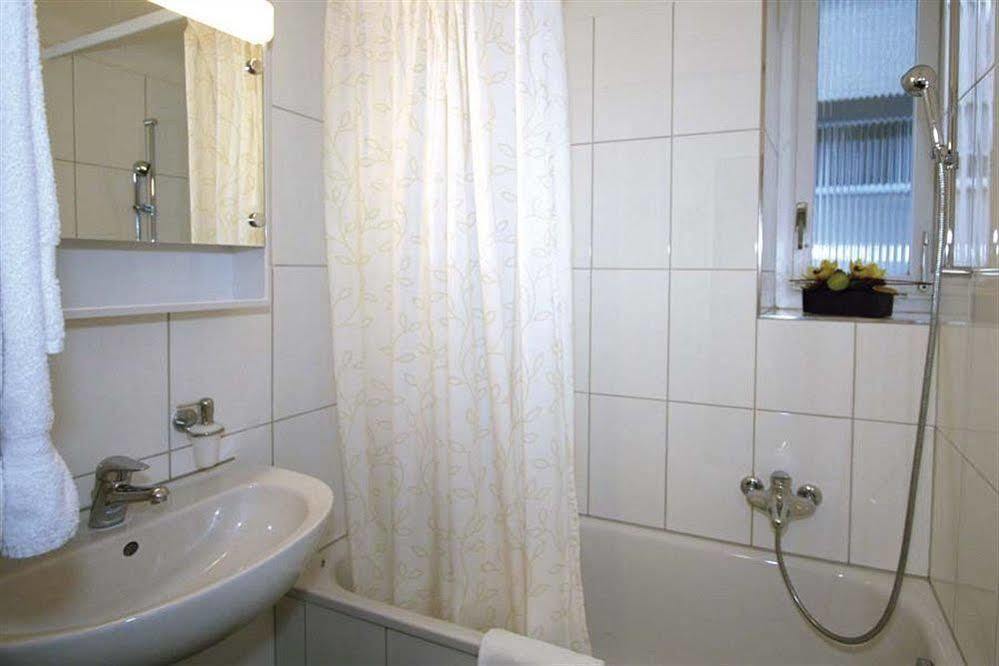 Swiss Star Zurich Sihlfeld - Self Check-In Apartment Luaran gambar