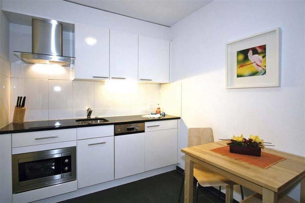 Swiss Star Zurich Sihlfeld - Self Check-In Apartment Luaran gambar